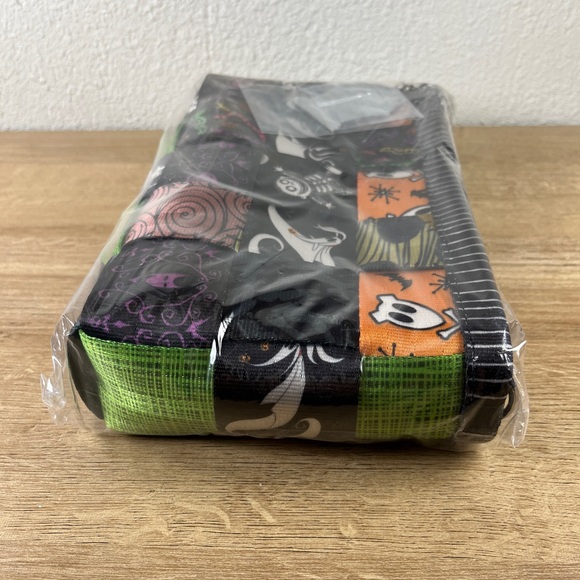 Nightmare Before Christmas Harveys Convertible Clutch Patchwork LE250 NWT NEW - Picture 4 of 7